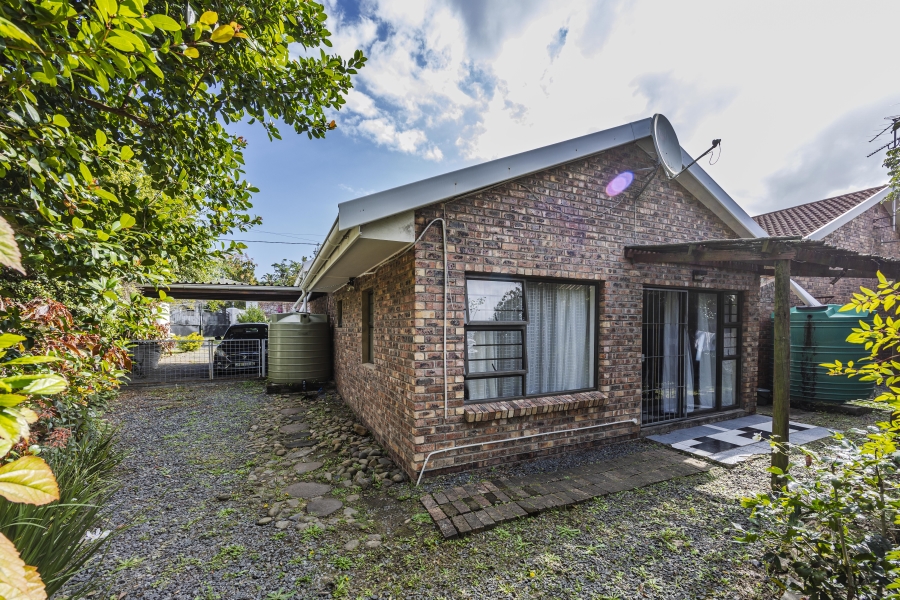4 Bedroom Property for Sale in Nahoon Valley Park Eastern Cape